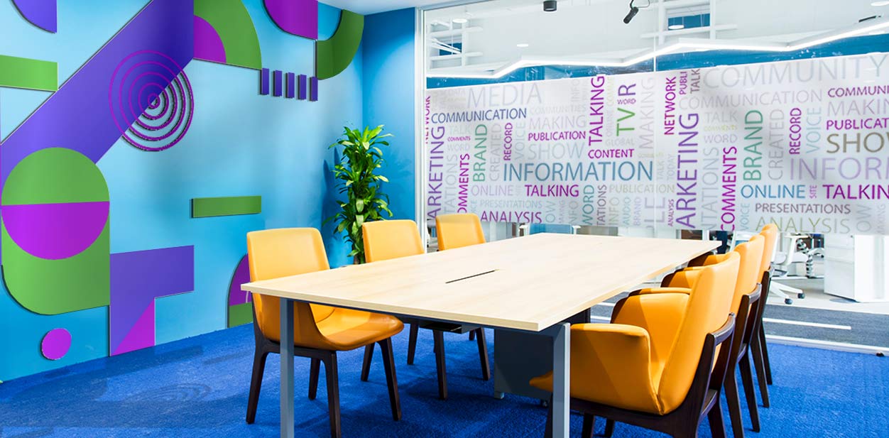 Maximizing Productivity: Enhancing Collaboration in Modern Meeting Rooms