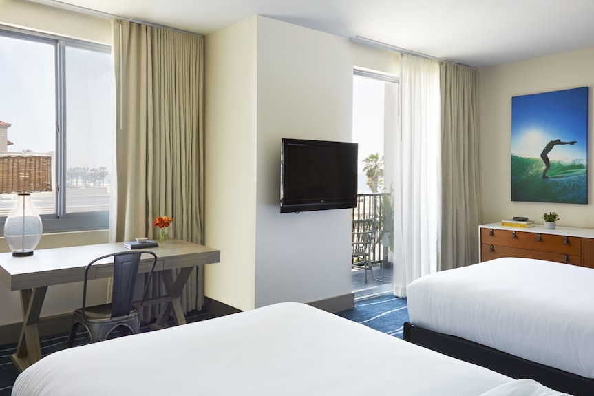 Discovering the Coastal Luxury of Kimpton Shorebreak Hotel